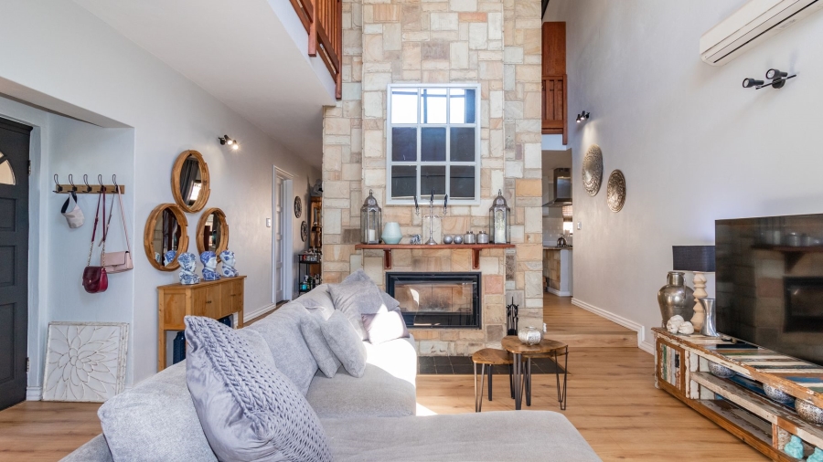 4 Bedroom Property for Sale in The Coves North West